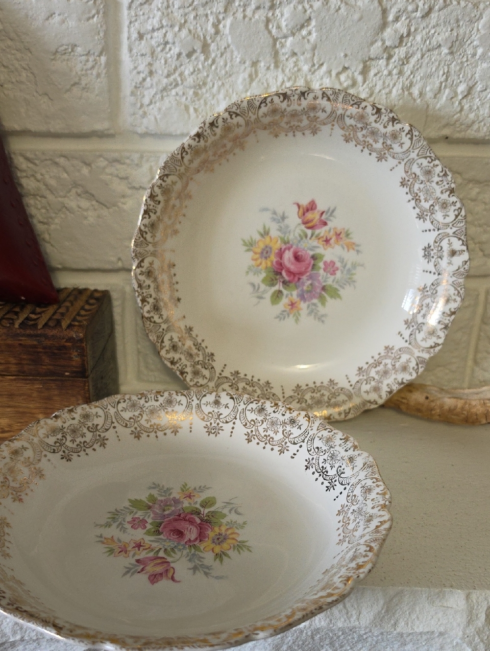 Vtg 1940 White Floral Gold-Trim Plate- Pink & Yellow Flower Motif 22kt Made USA
